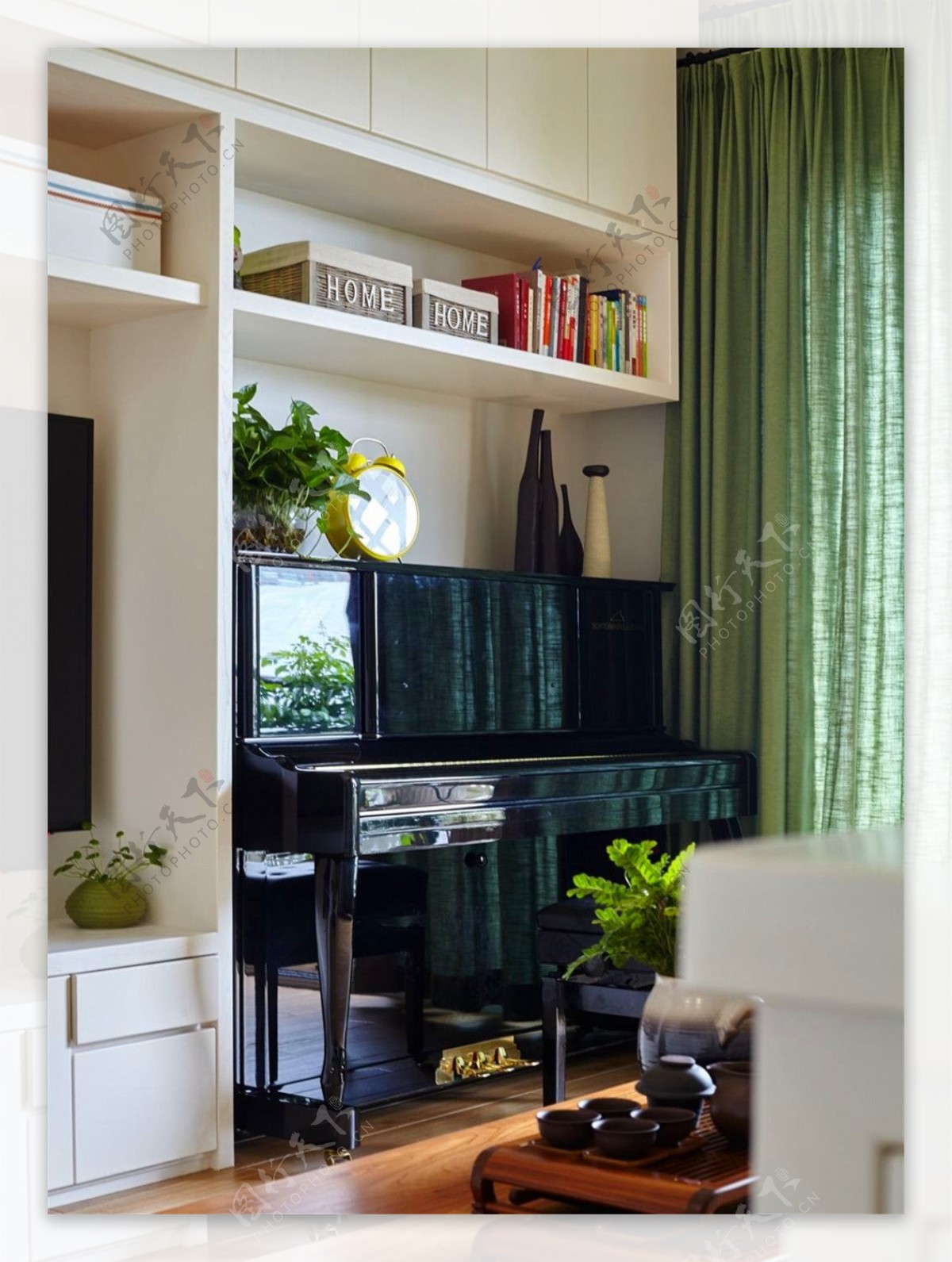 简约客厅绿色窗帘装修效果图