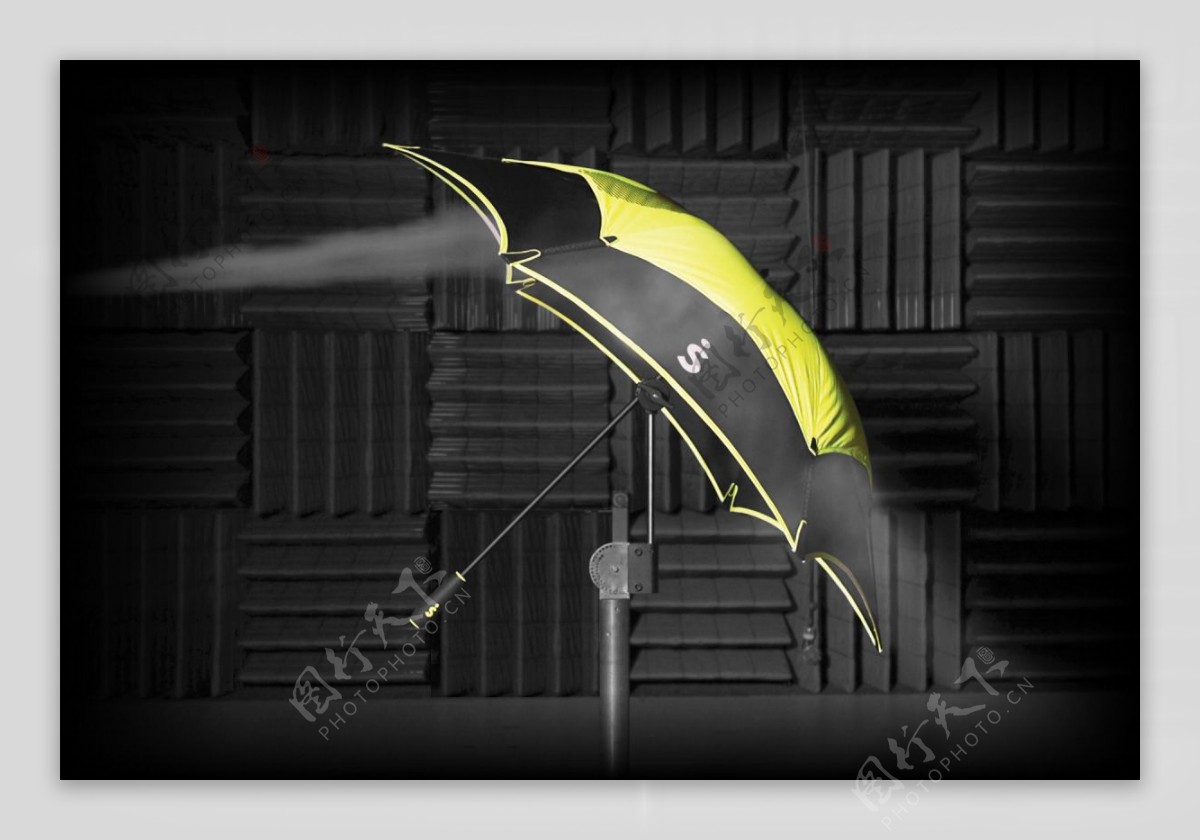 创意个性的遮雨的雨伞jpg素材