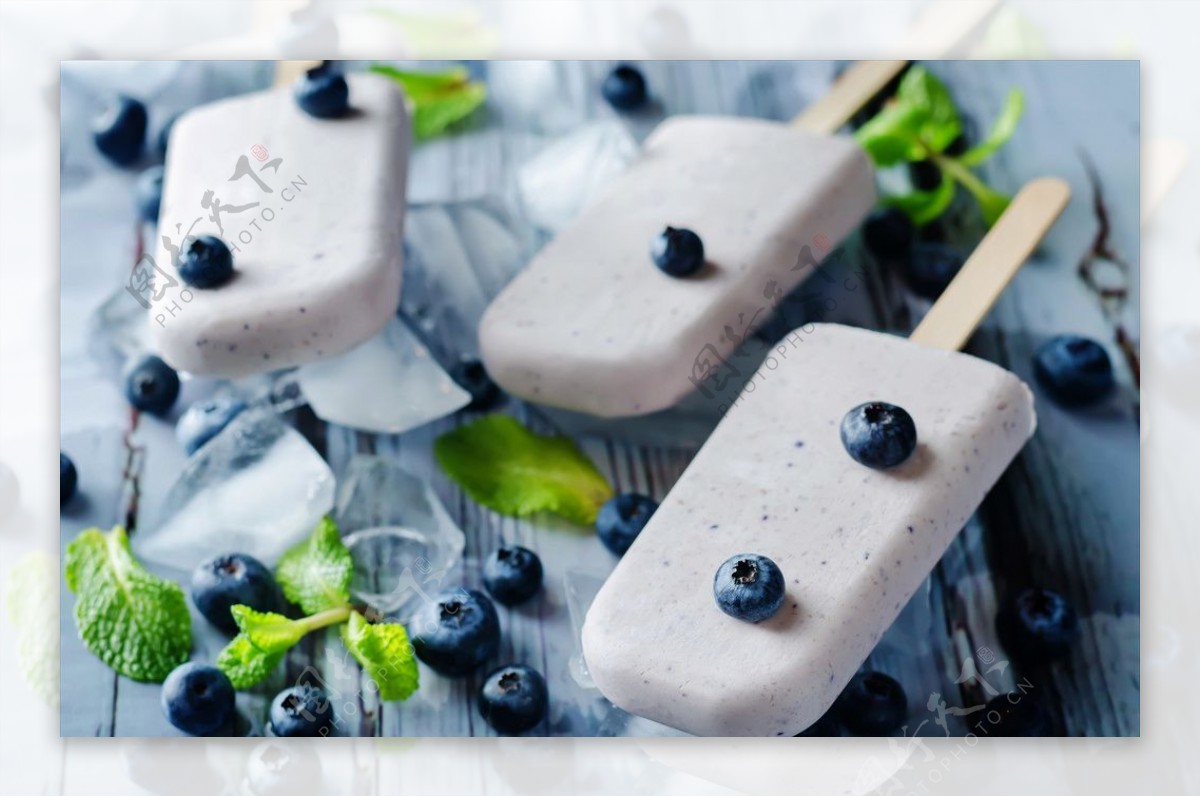 糕点冰淇淋蓝莓食物