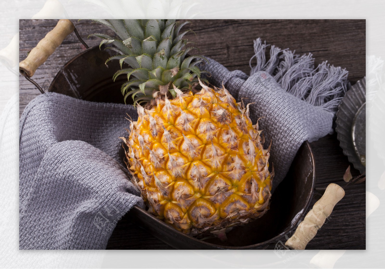 实物图新鲜水果菠萝摄影图1