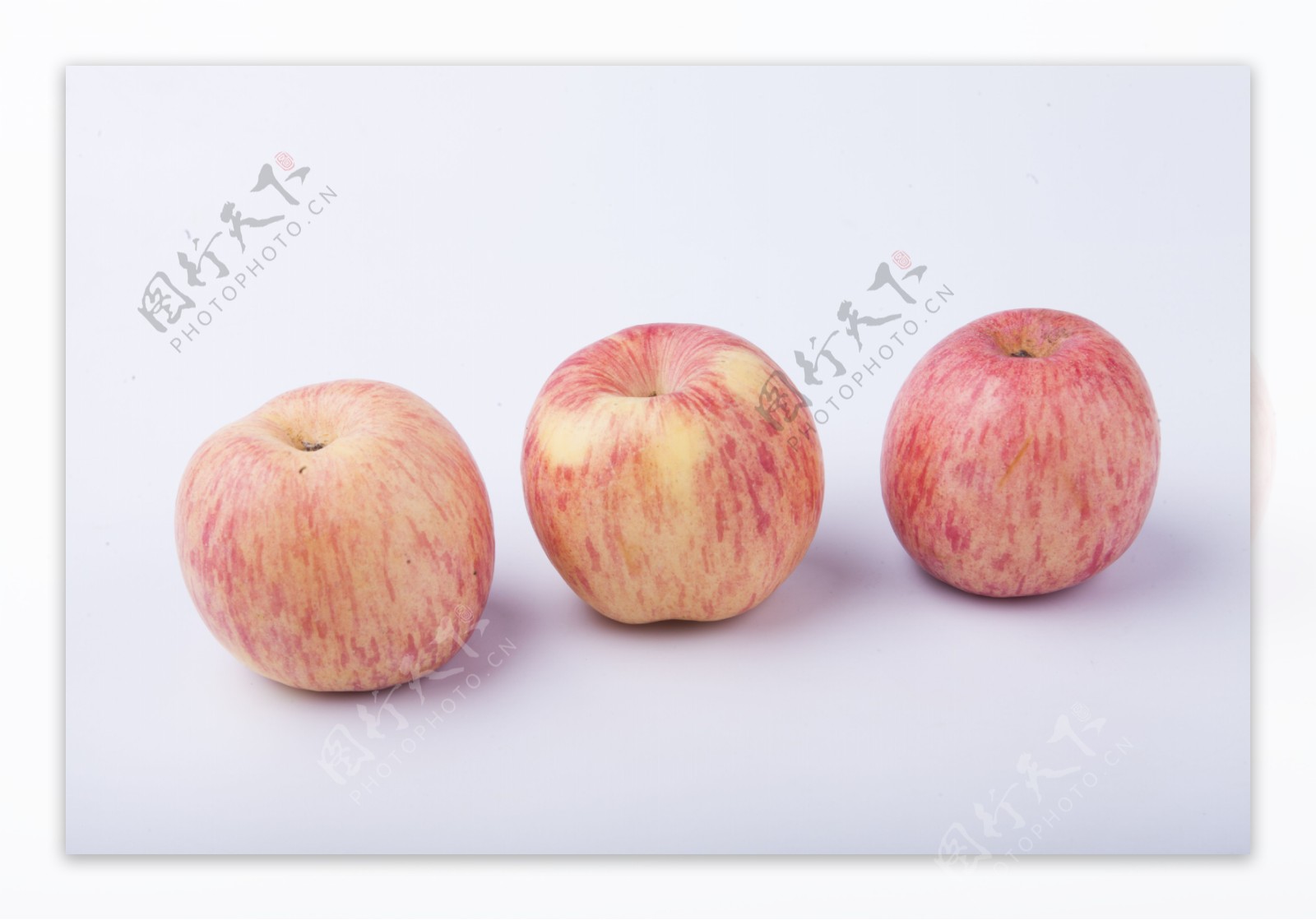 新鲜水果苹果实物图摄影图2
