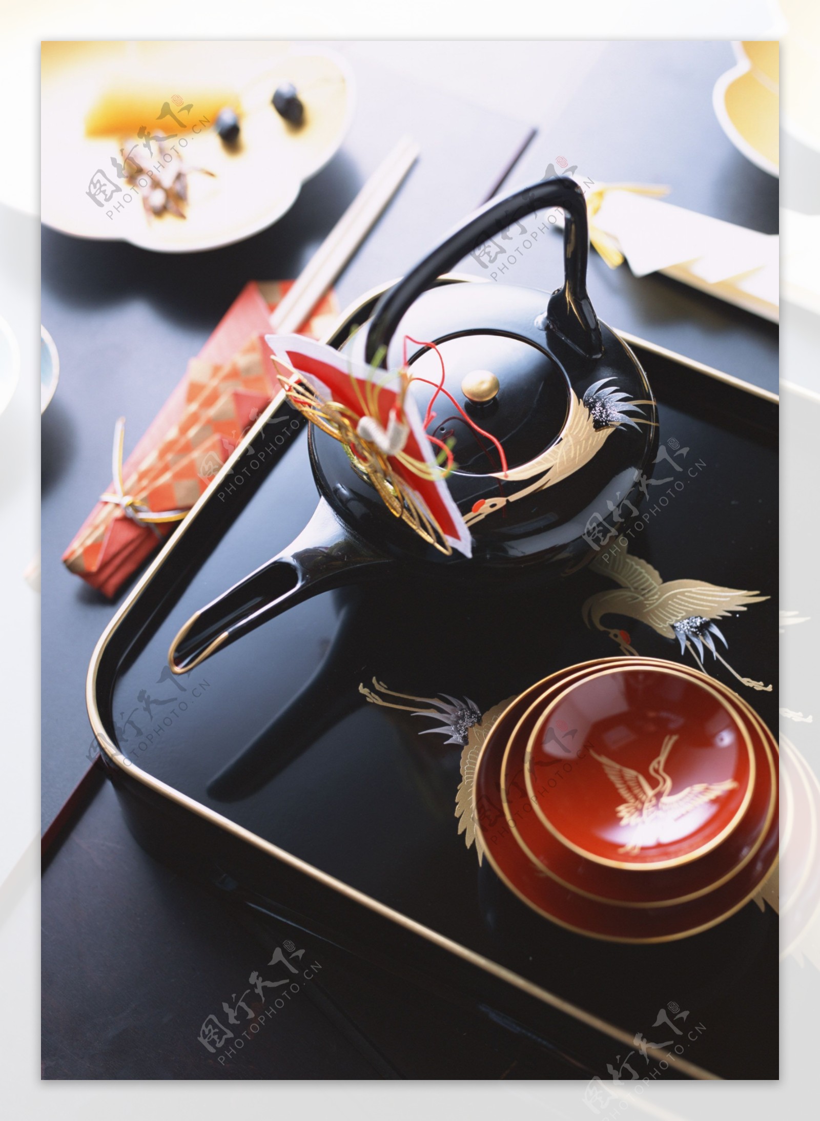 茶壶和碗碟