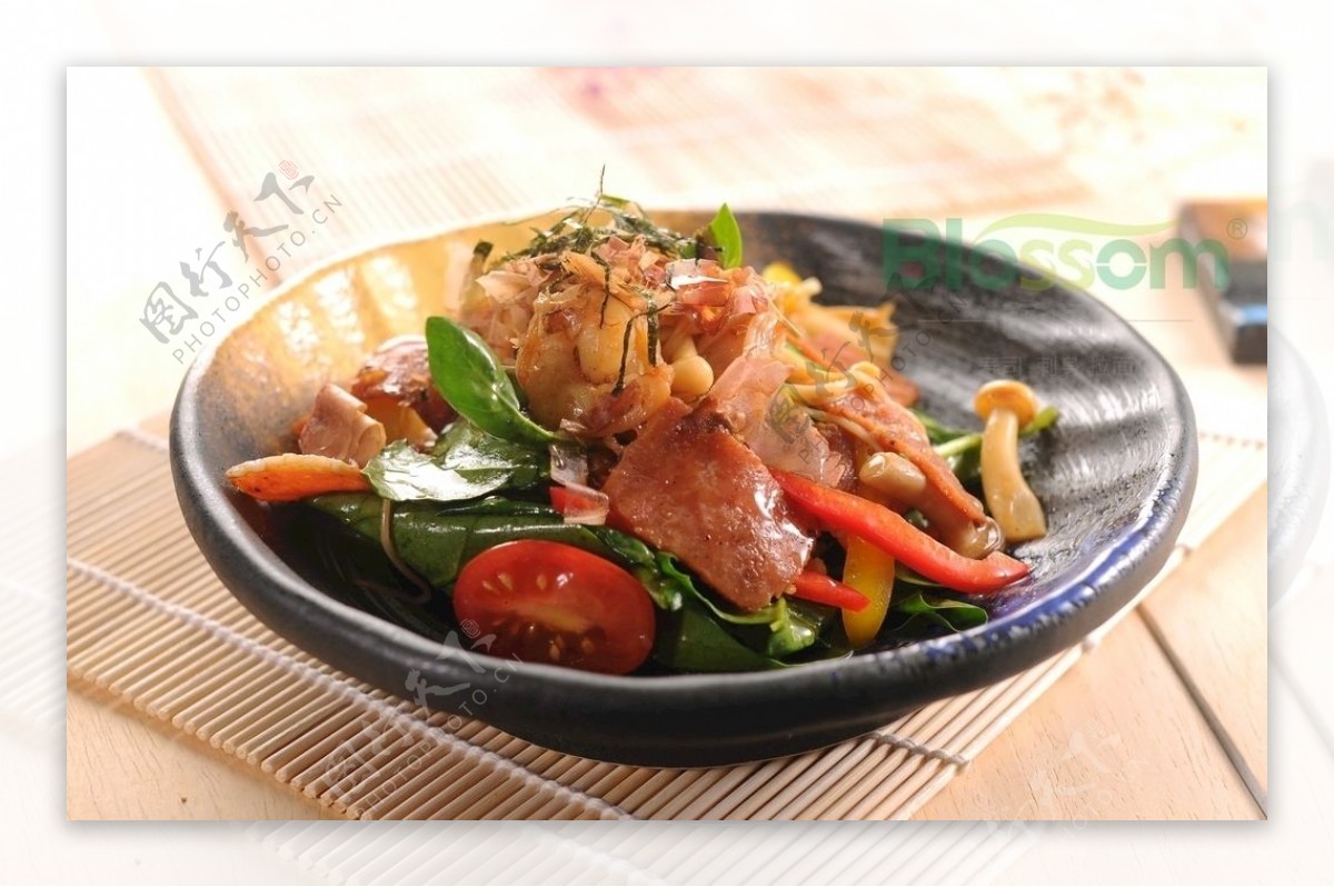 菠菜海鲜沙拉拌海鲜日式菜品