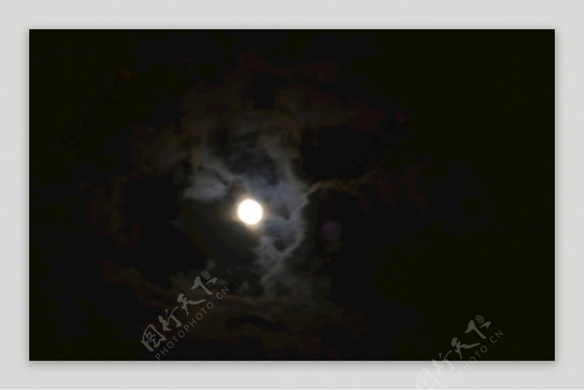 月亮夜晚月十五月亮云遮