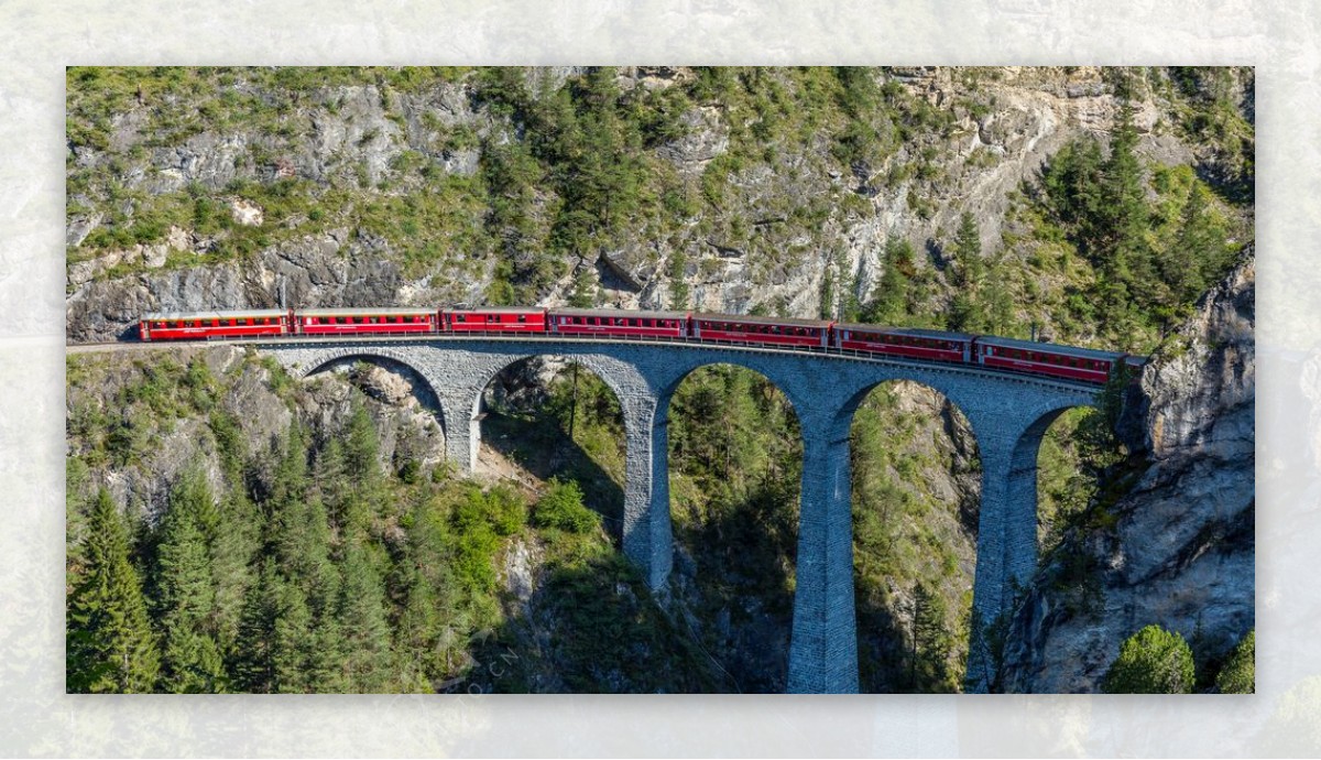 瑞士阿尔卑斯山观光火车