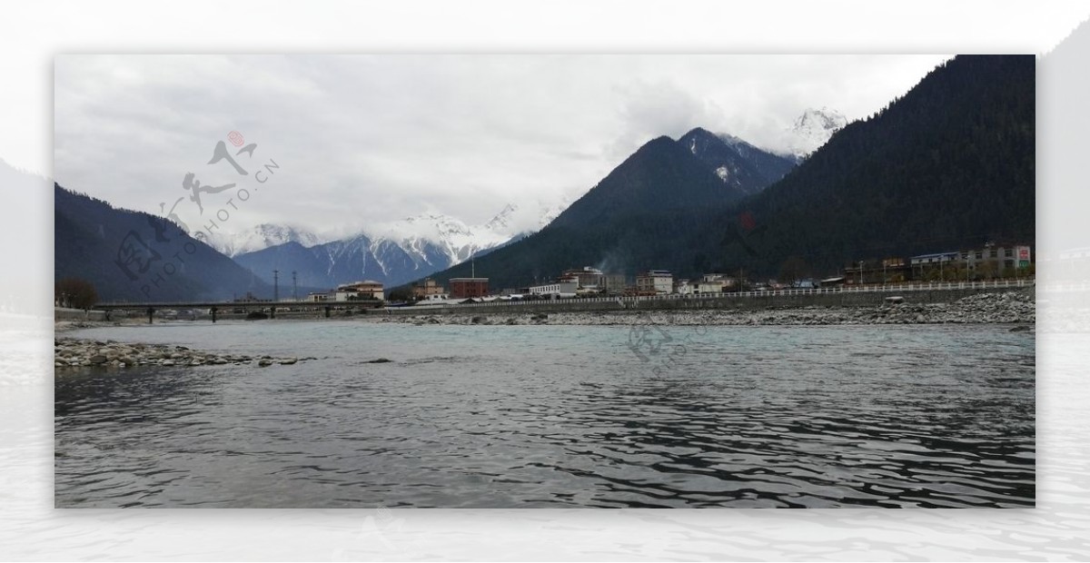 河流山水风景图片