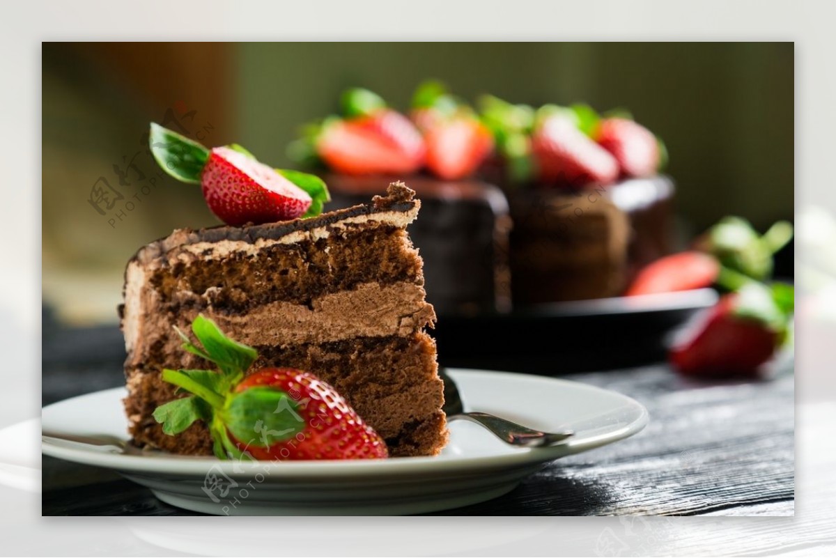 草莓蛋糕美食零食背景海报素材图片
