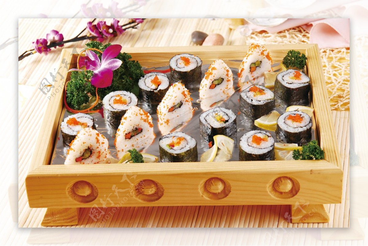 鱼籽寿司图片