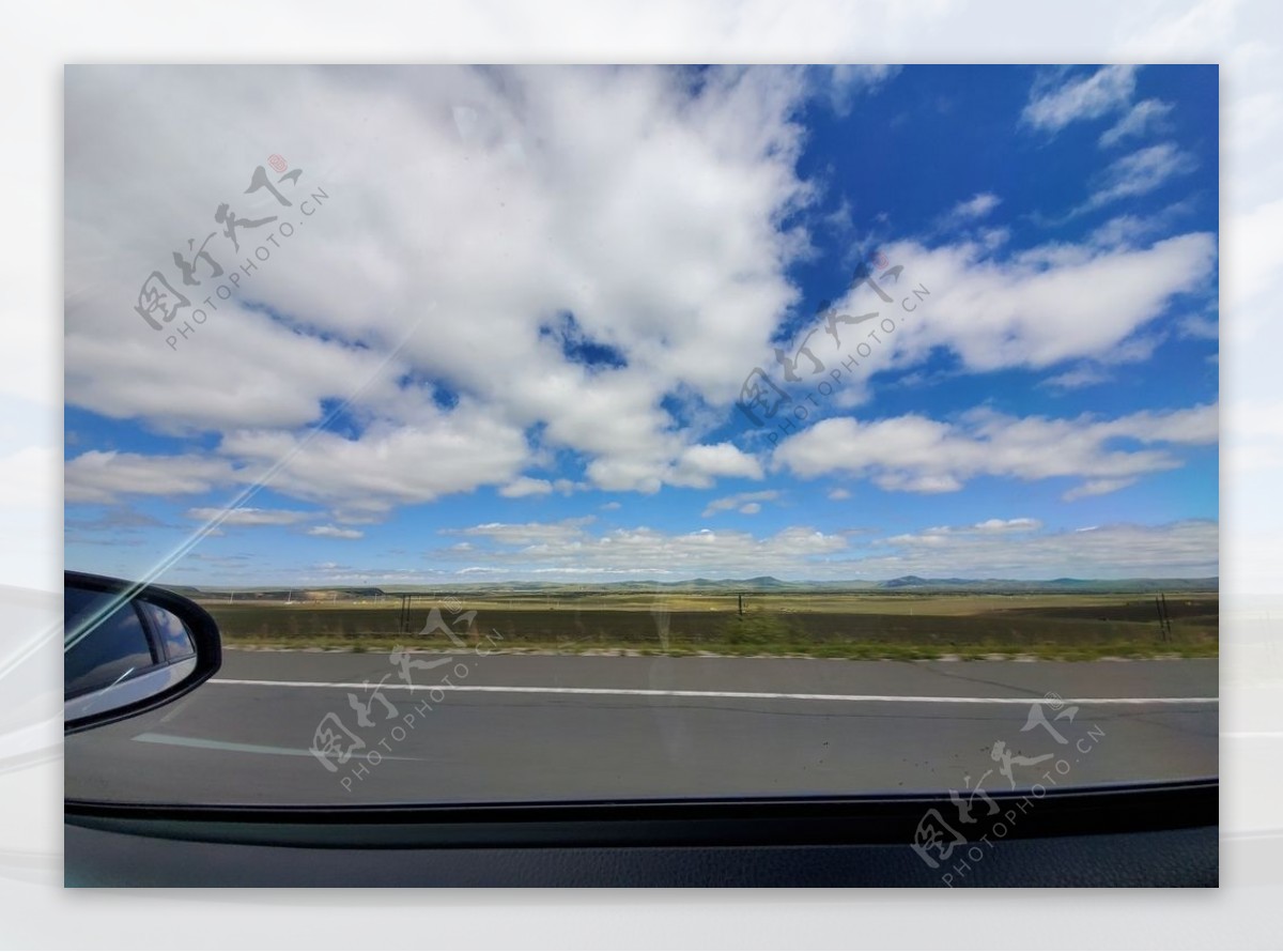 云天空公路蓝天旅游图片
