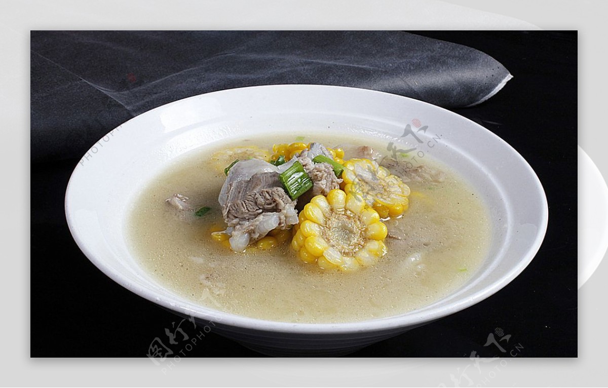 北京菜玉米排骨汤图片
