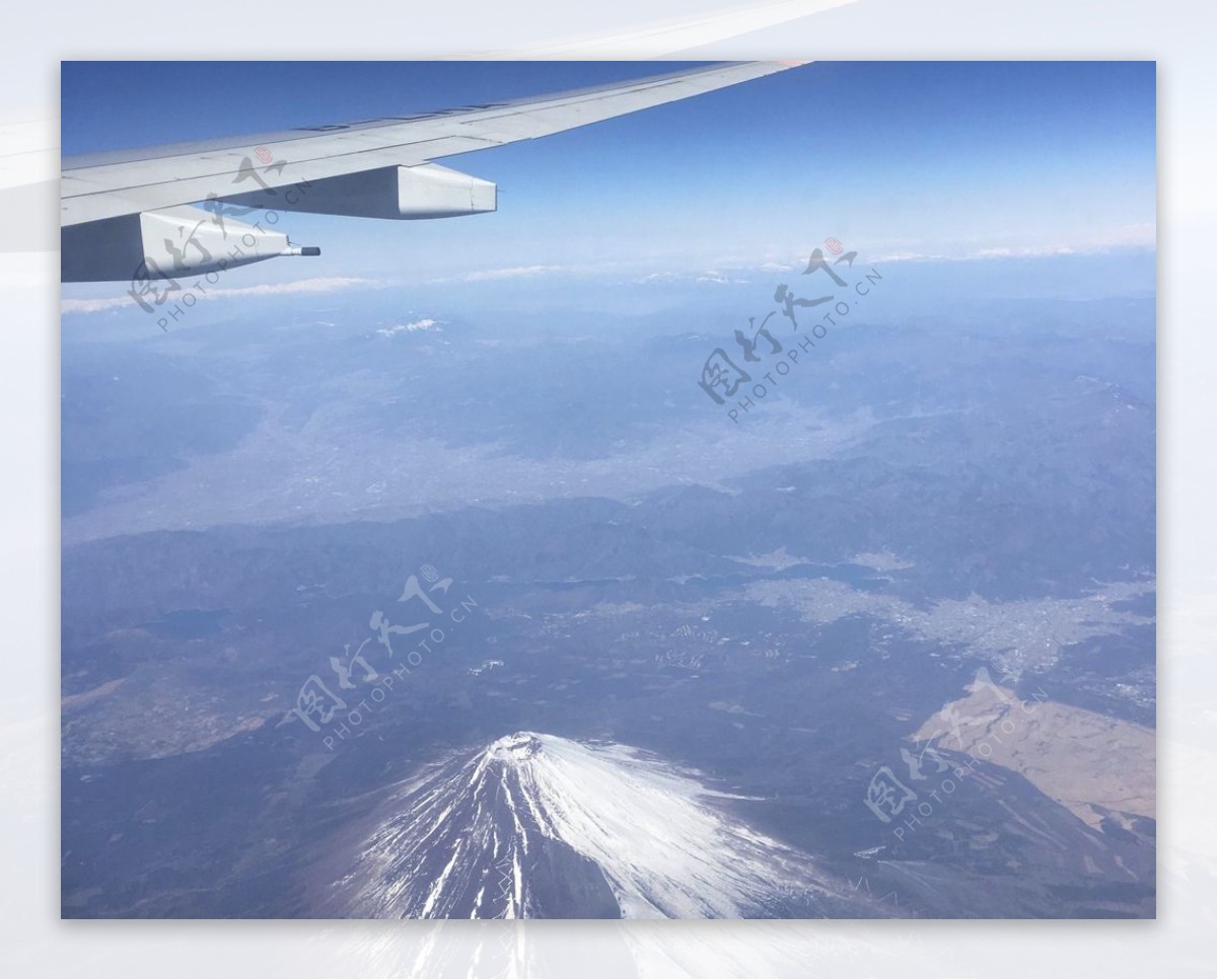 航拍富士山图片