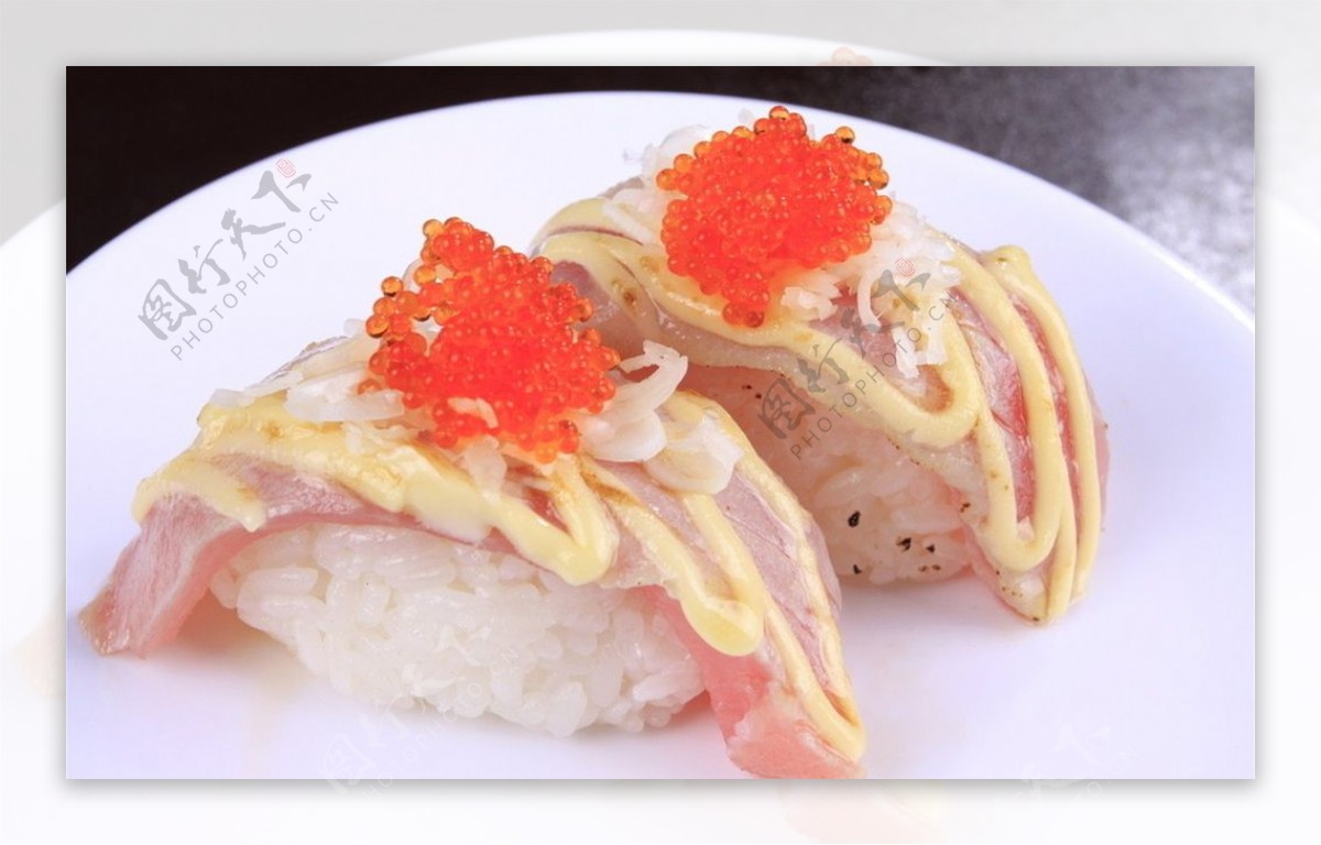 焰金枪鱼寿司图片