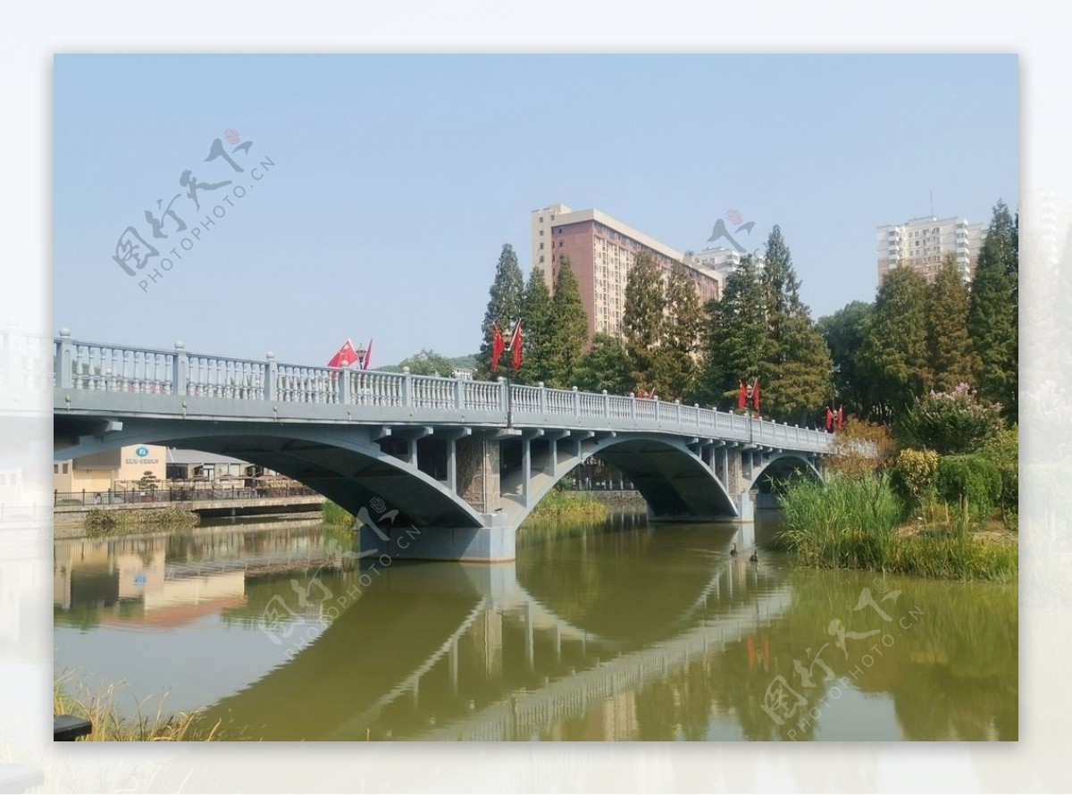 武汉地质大学桥图片